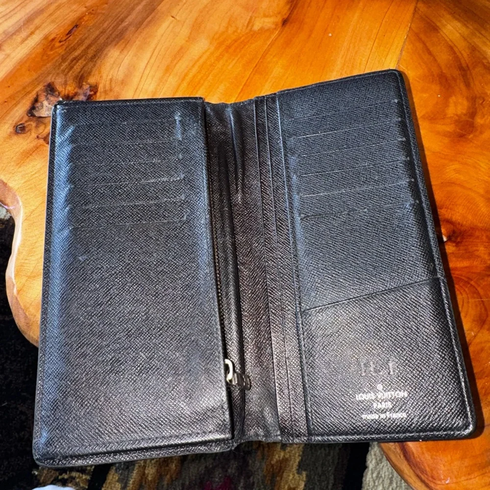 Louis Vuitton Damier Infini
Porte feiulle
Brazza Long Wallet Purse/authentic - Picture 6 of 16